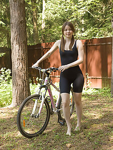 nude girl on